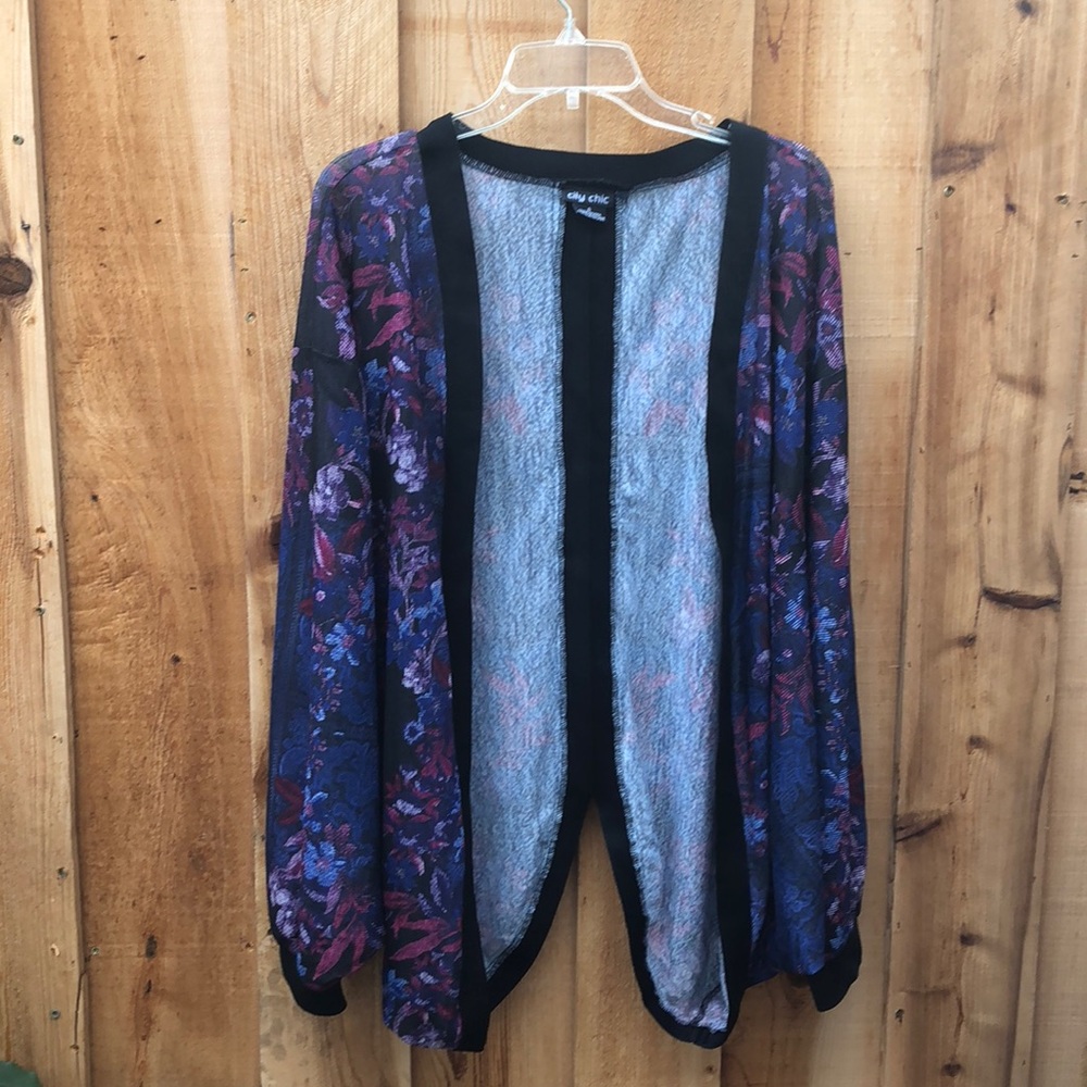 EUC City Chic Plus size S Kimono